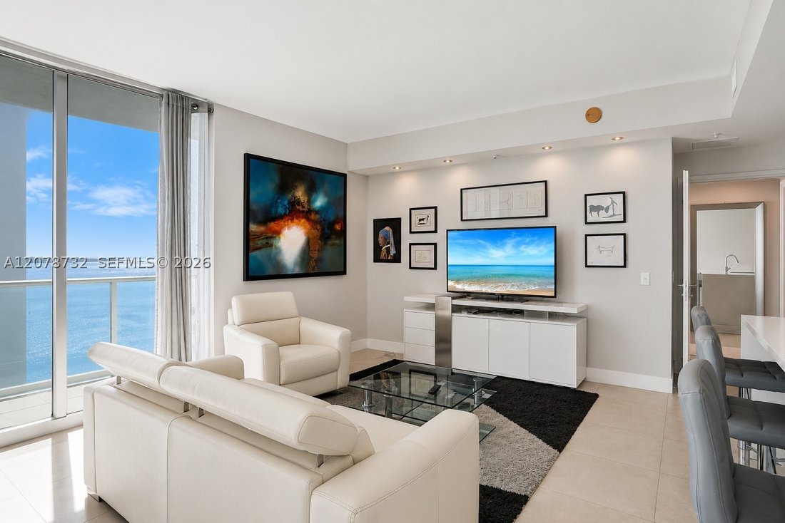 Condo in Miami, Florida, United States 5 - 18747697