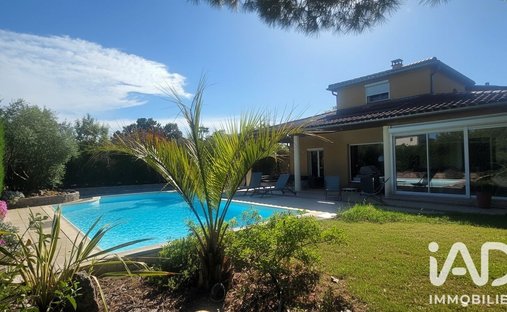 Casa en Pechbonnieu, Occitania, Francia 1
