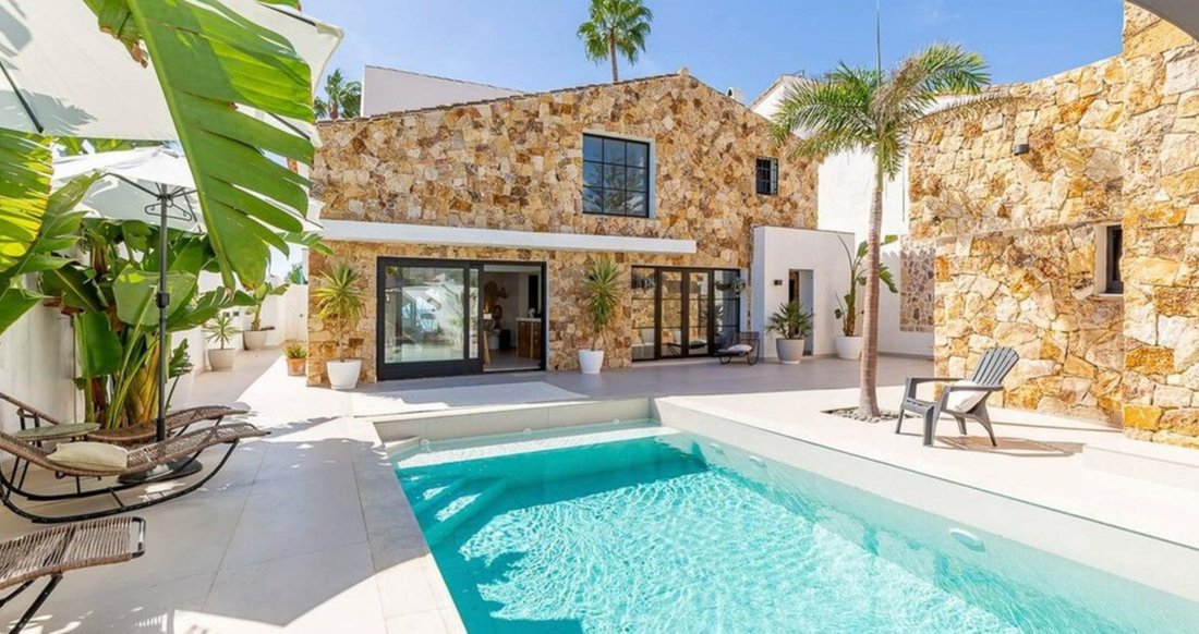 Villa in Estepona, Andalusien, Spanien 2 - 18747554