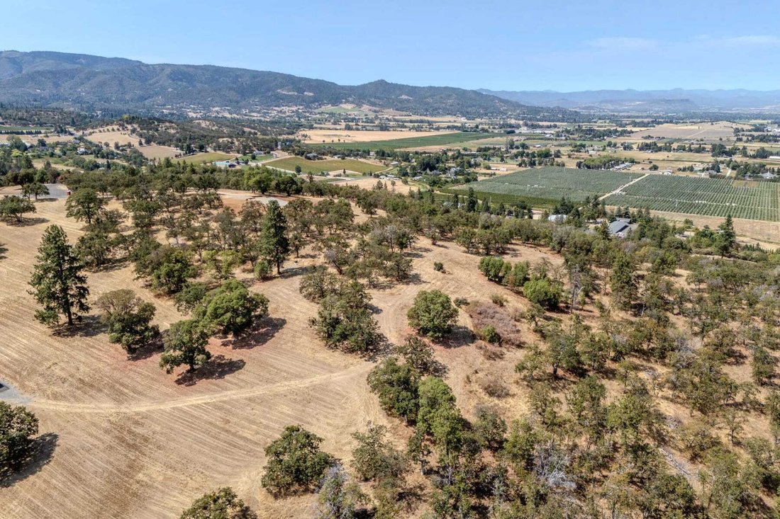 Land in Medford, Oregon, United States 1 - 18747810