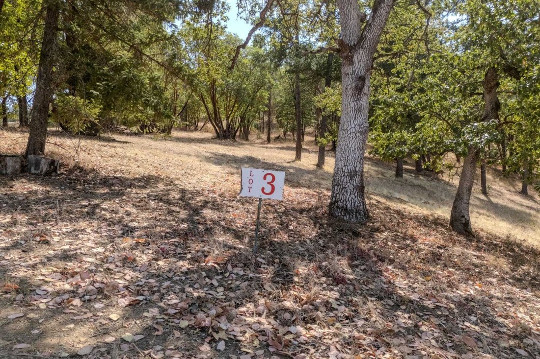 Land in Medford, Oregon, United States 2 - 18747839