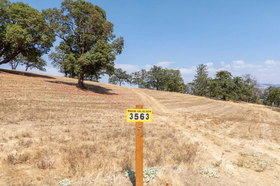 Land in Medford, Oregon, United States 2 - 18747810
