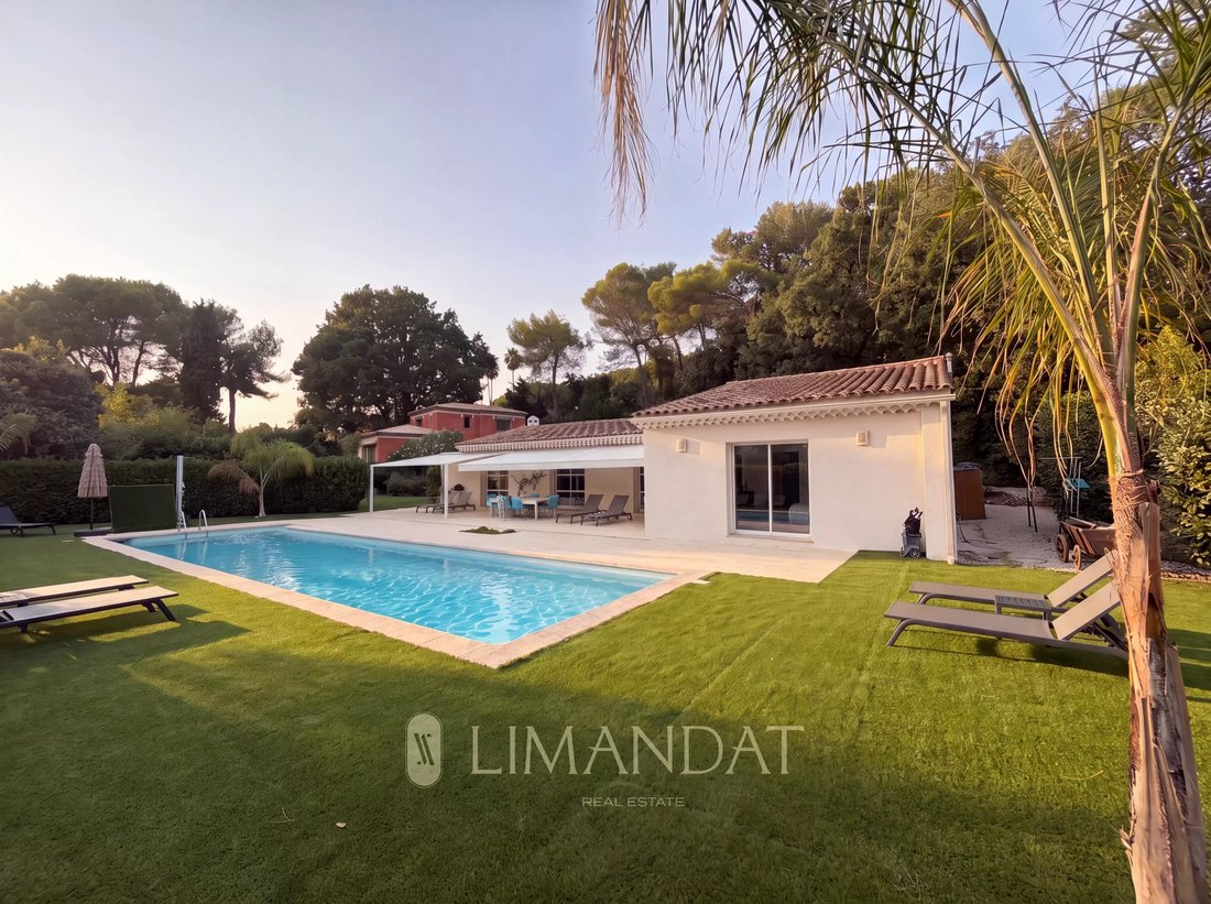 Villa a Valbonne, Provenza-Alpi-Costa Azzurra, Francia 1 - 18747566