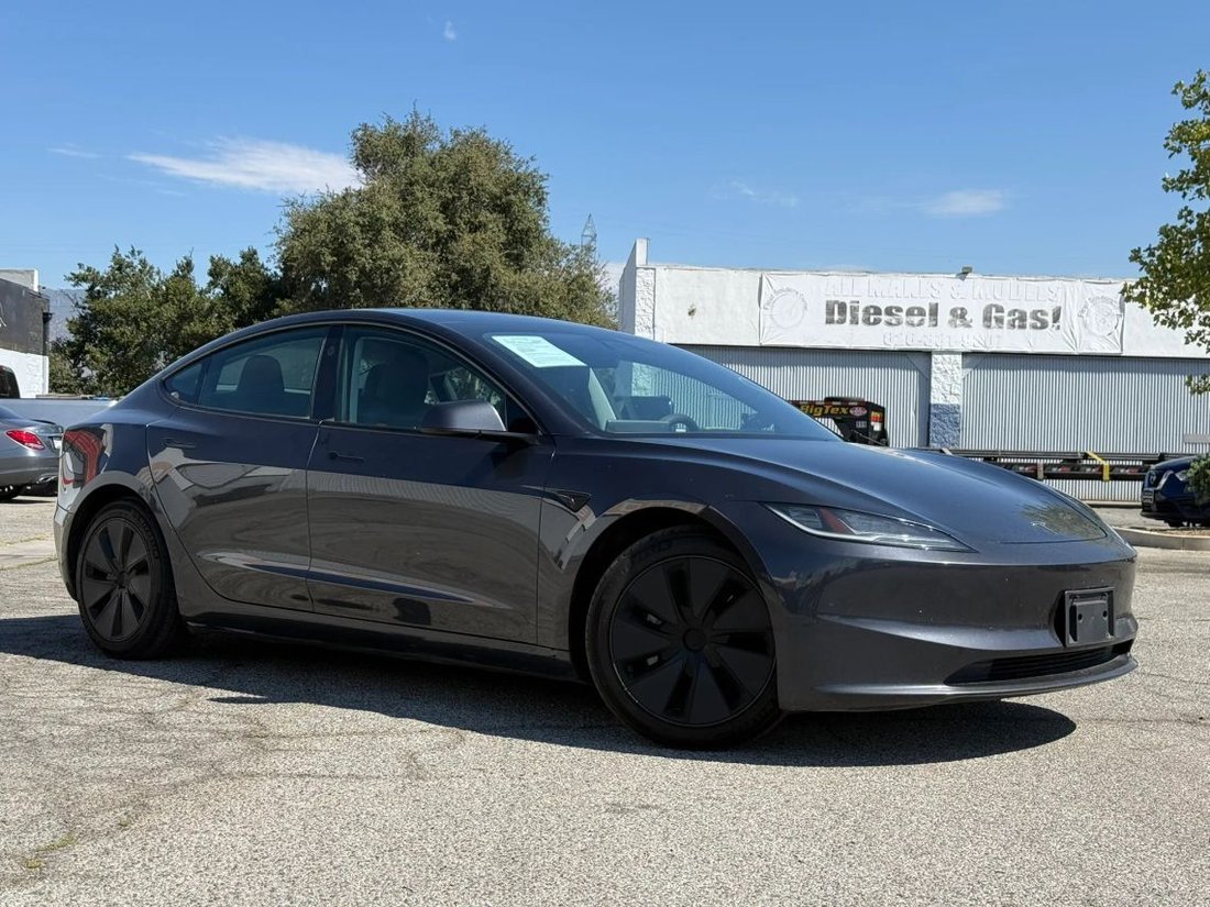 Sedan in Azusa, CA, United States 1 - 18747864
