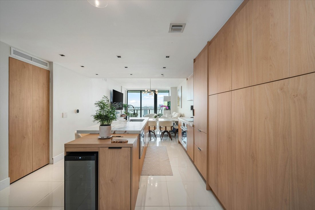 Condominio en Miami, Florida, Estados Unidos 4 - 18748151
