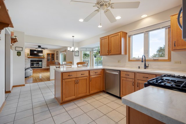 Casa a Pingree Grove, Illinois, Stati Uniti 3 - 18748305