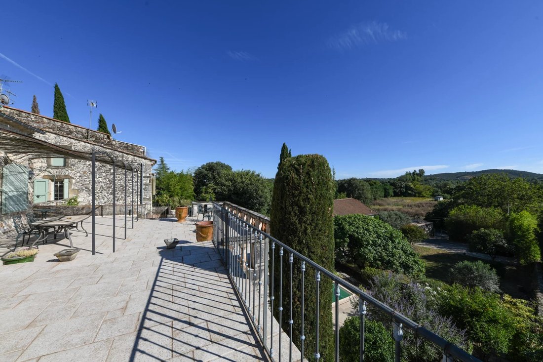 Casa en Uzès, Occitania, Francia 1 - 18750031