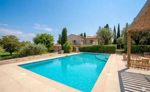 Villa à Châteauneuf-Grasse, Provence-Alpes-Côte d'Azur, France 1