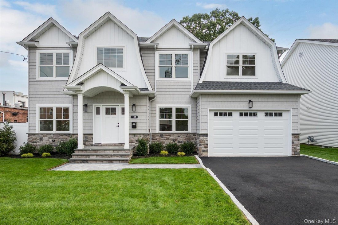 House in Massapequa Park, New York, United States 1 - 18708714
