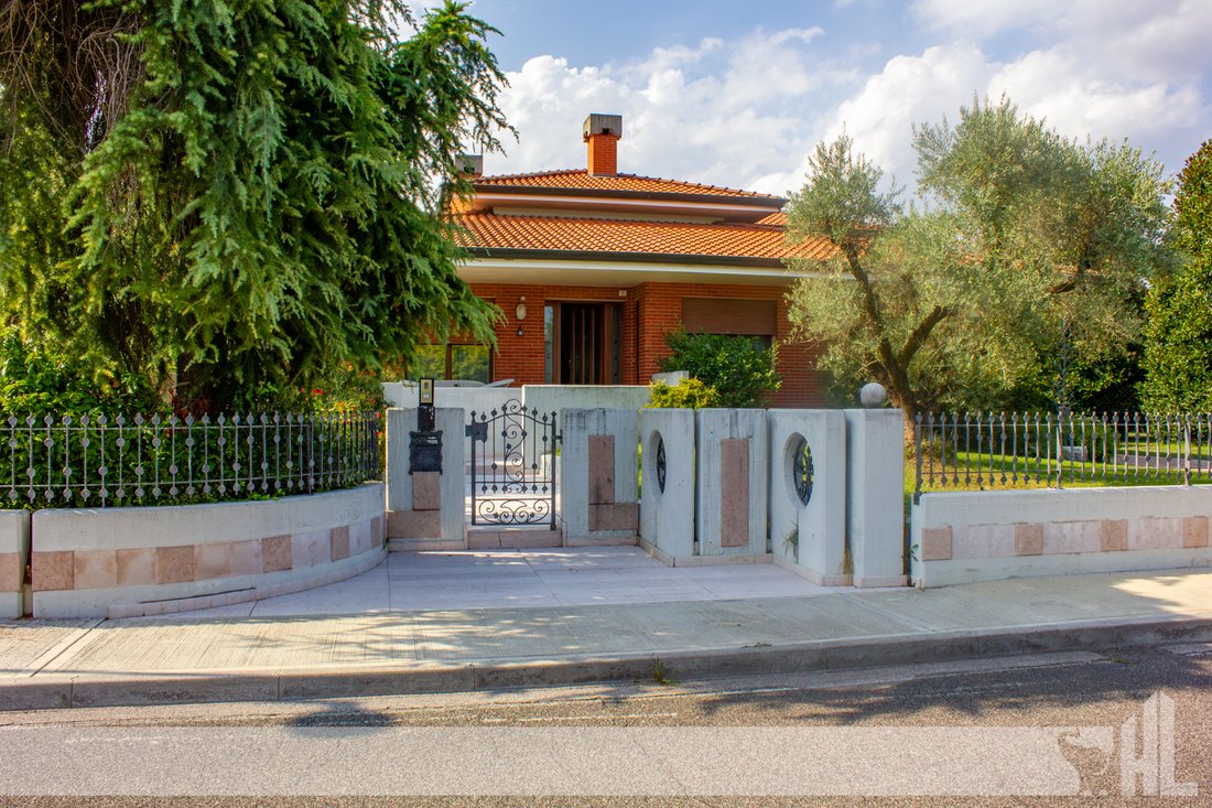 House in San Vendemiano, Veneto, Italy 2 - 18749248