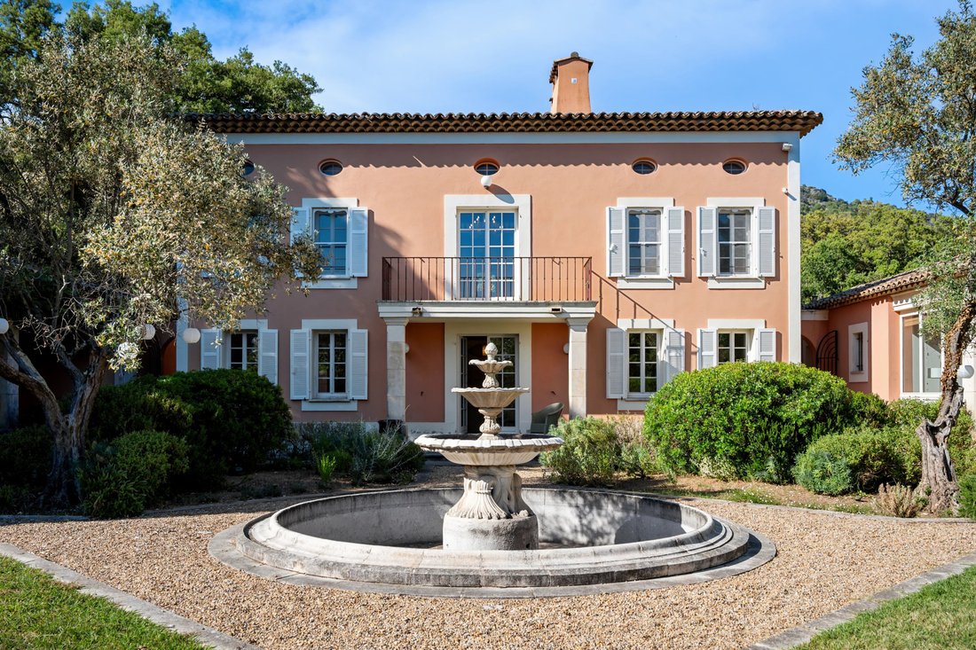 Villa en La Garde-Freinet, Provenza-Alpes-Costa Azul, Francia 5 - 18753191
