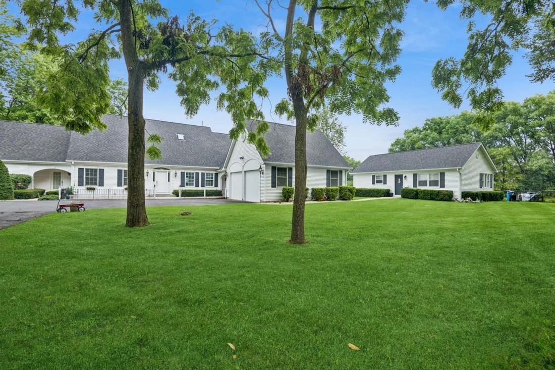 House in Antioch, Illinois, United States 1 - 18757782