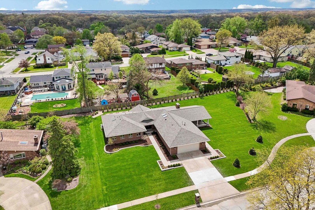 House in Palos Hills, Illinois, United States 3 - 18754544
