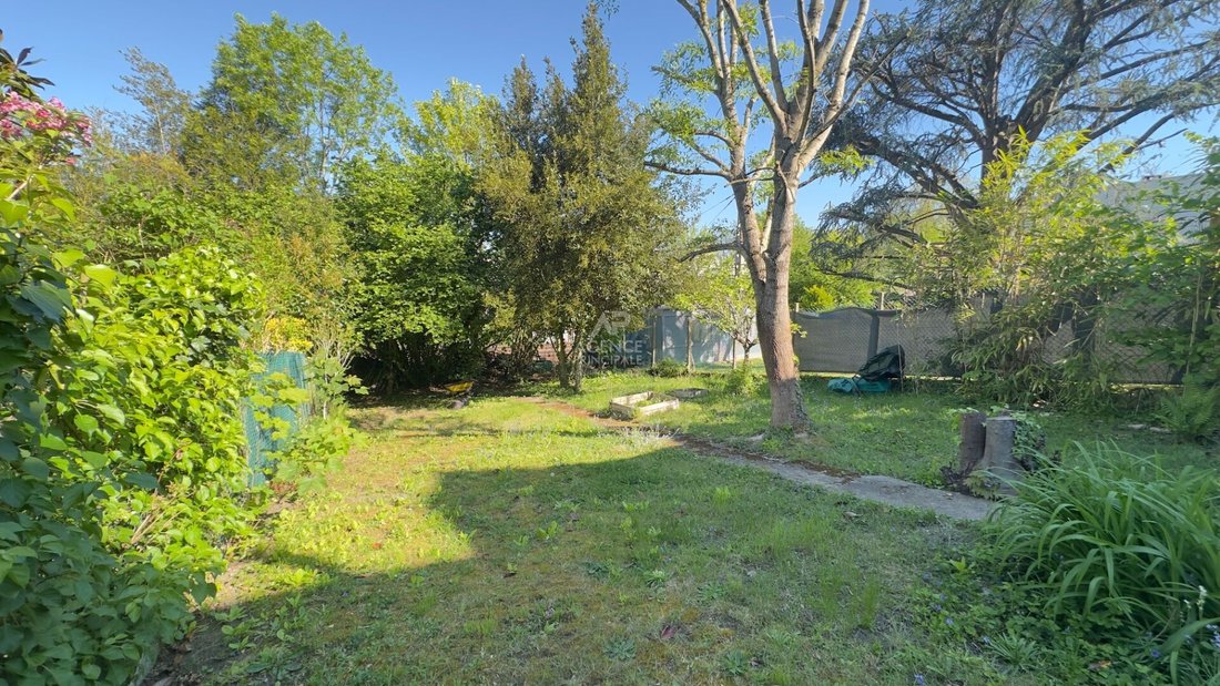 House in Beau Site-Pommerets-Binelles, Sevres, France 2 - 18757284