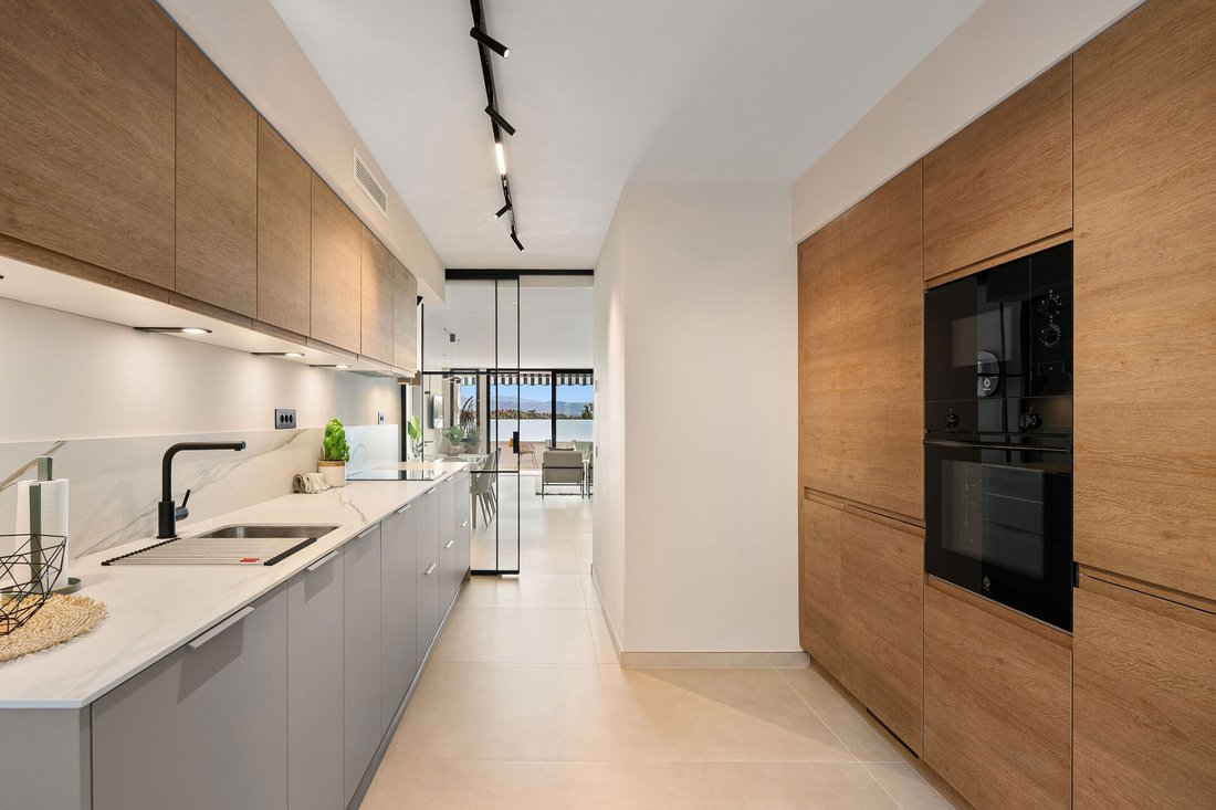 Wohnung in Nueva Andalucía, Marbella, Spanien 3 - 18756091