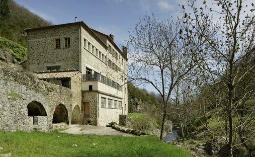 Maison à Saint-Étienne-de-Serre, Auvergne-Rhône-Alpes, France 1