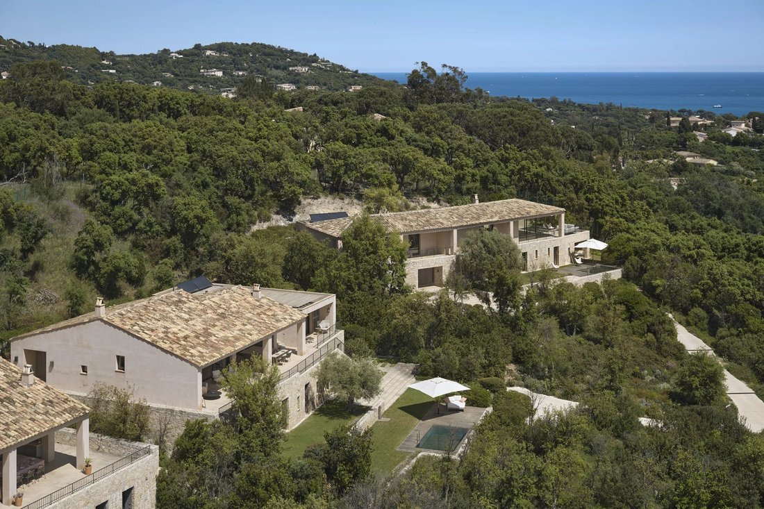 Villa à Grimaud, Provence-Alpes-Côte d'Azur, France 1 - 18753053