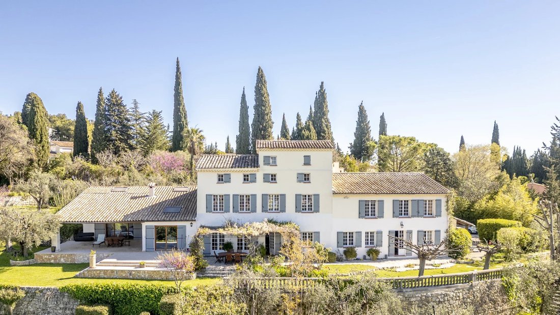 Maisons de campagne à Grasse, Provence-Alpes-Côte d'Azur, France 1 - 18750652