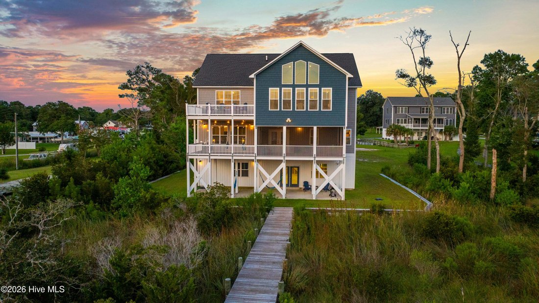 Casa en North Topsail Beach, Carolina del Norte, Estados Unidos 1 - 18534857