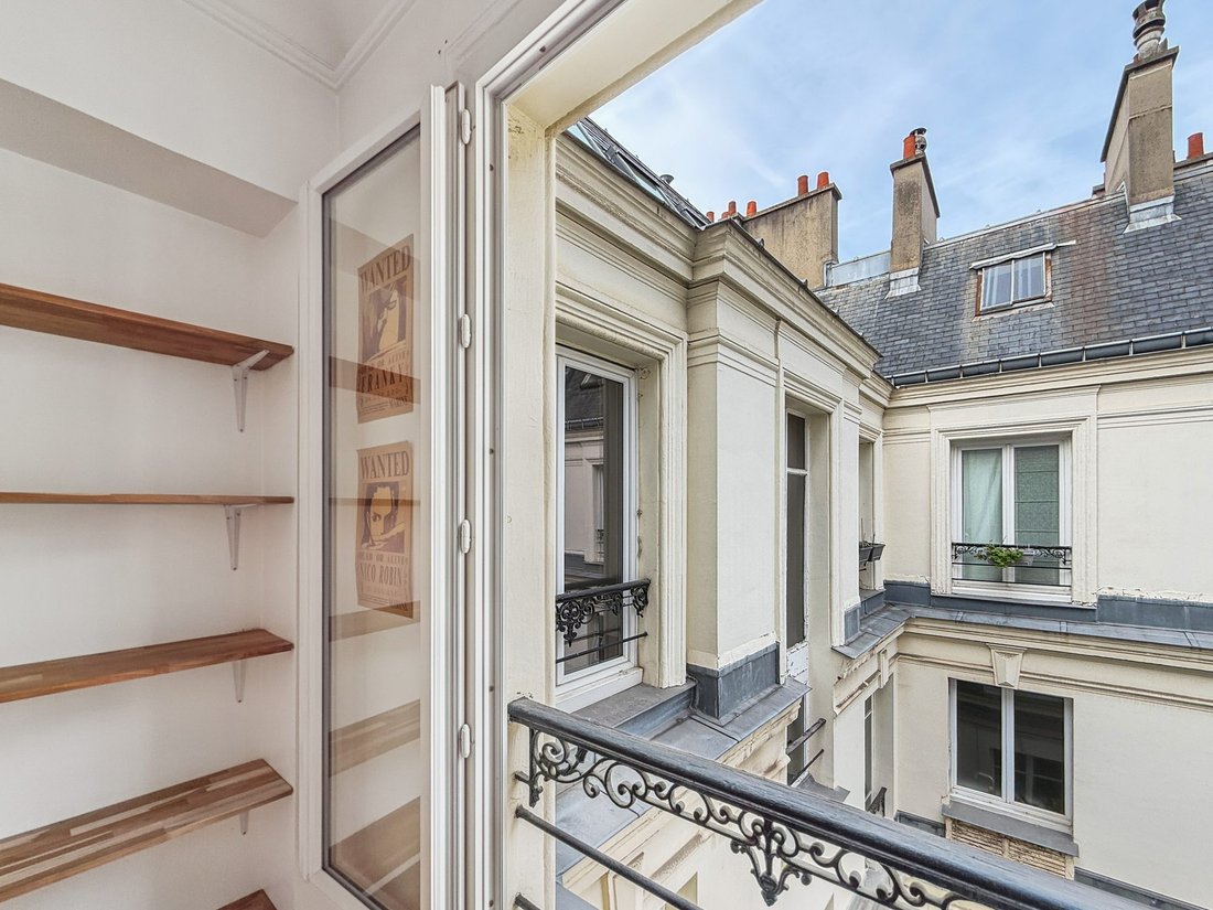 Apartment in Palais Royal, Paris 1er Arrondissement, Paris 5 - 18758999
