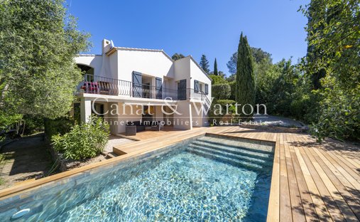 Villa in La Croix-Valmer, Provence-Alpes-Côte d'Azur, France 1
