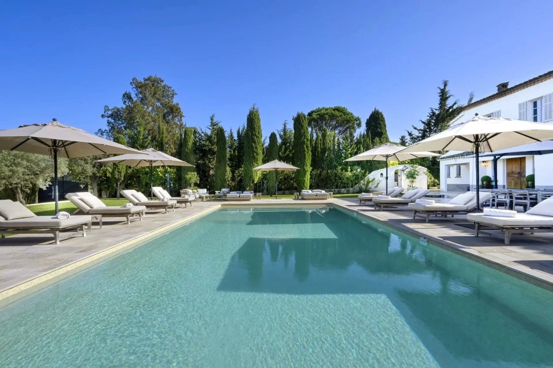 Villa en Gassin, Provenza-Alpes-Costa Azul, Francia 1 - 18753050