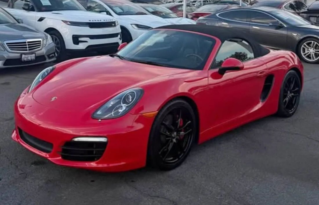 Cabriolet in Costa Mesa, CA, United States 2 - 18755444