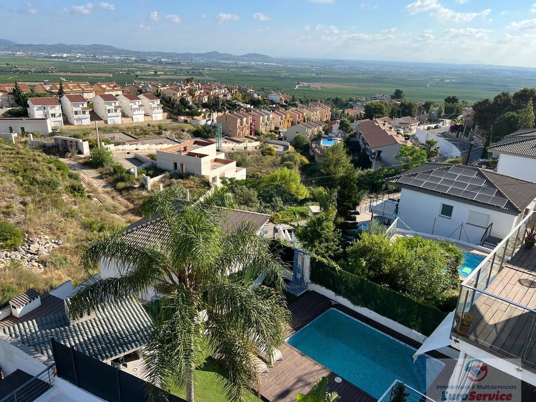 Chalet in Chiva, Valencian Community, Spain 2 - 14910551