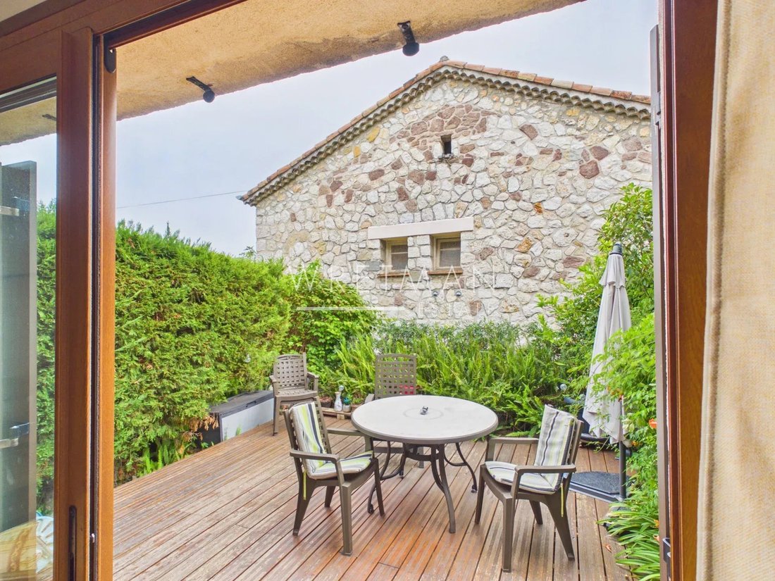 Appartement à Nice, Provence-Alpes-Côte d'Azur, France 1 - 18749702