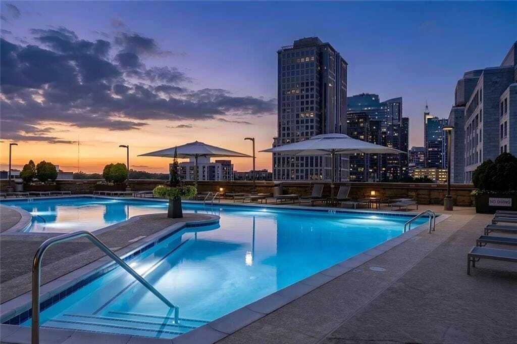 Condo in Atlanta, Georgia, United States 3 - 18751244