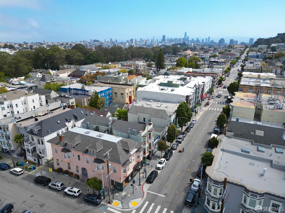 Altro a San Francisco, California, Stati Uniti 2 - 18750726