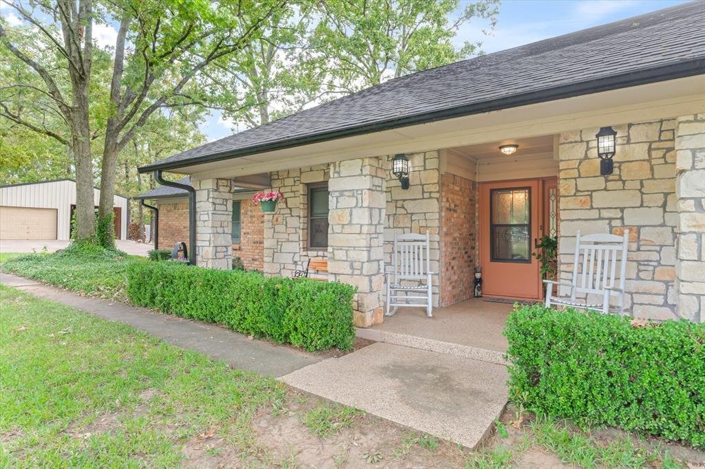 House in Grand Saline, Texas, United States 3 - 18752266