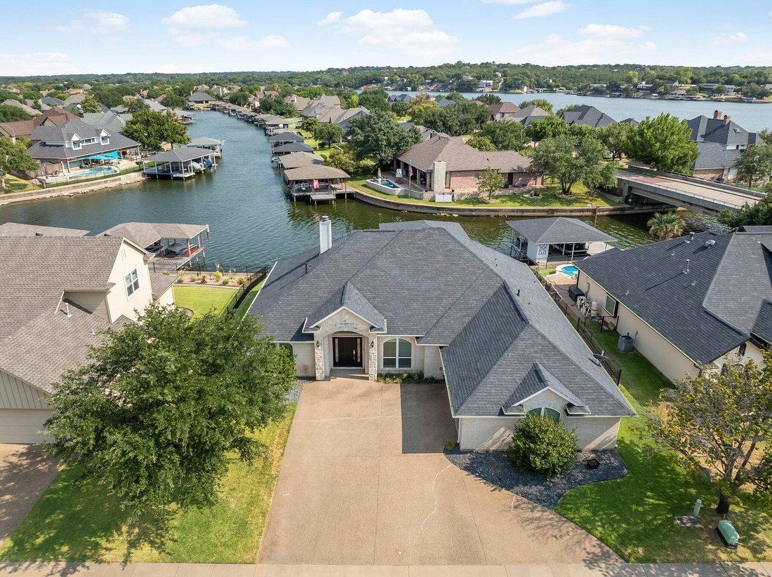 Casa a Granbury, Texas, Stati Uniti 1 - 18749140