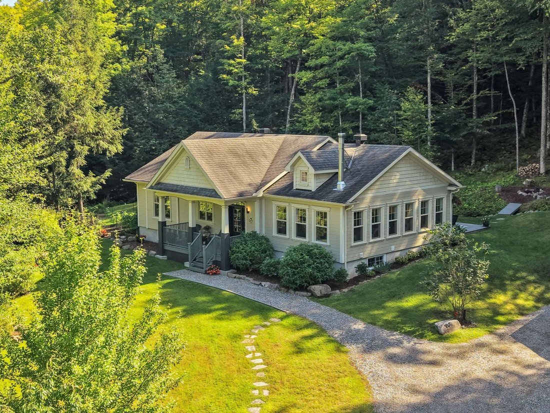 House in Wakefield, Quebec, Canada 2 - 18754994