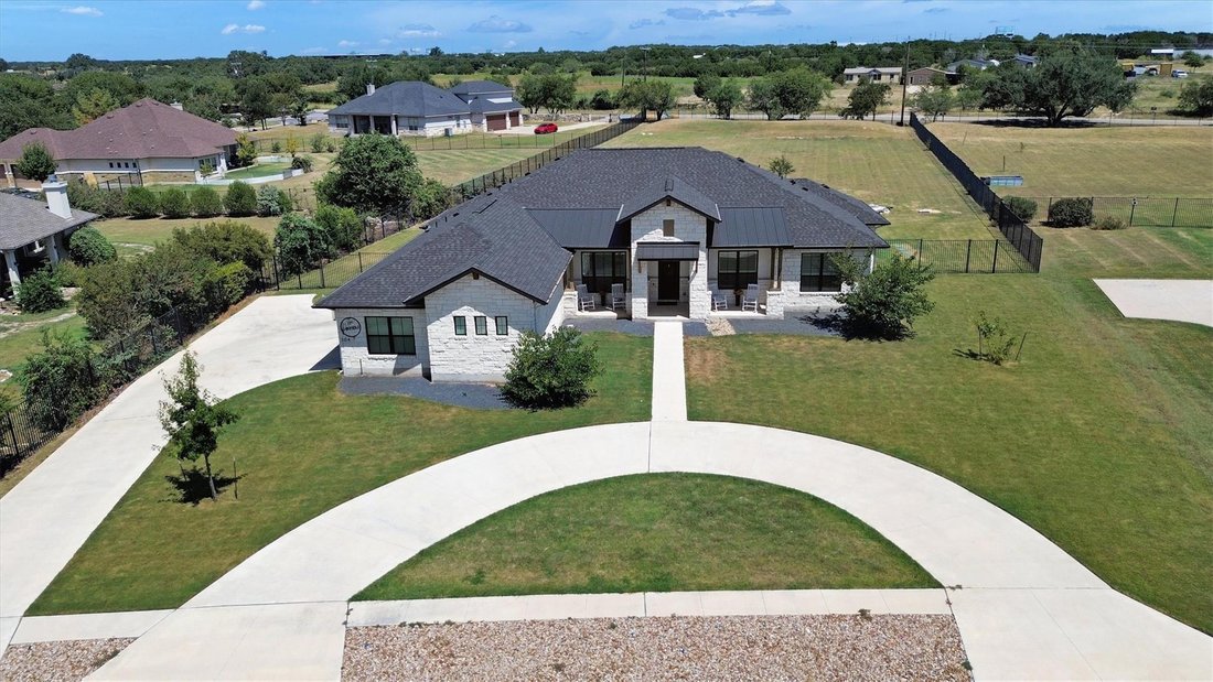 Casa en Liberty Hill, Texas, Estados Unidos 3 - 18758567