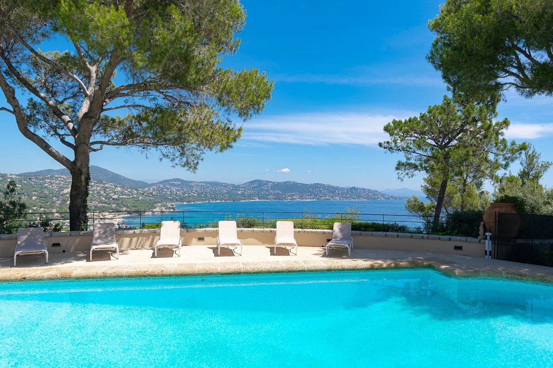 Villa in Ville-Les Saquedes-Le Bouillonnet, Sainte-Maxime, France 2 - 13564243