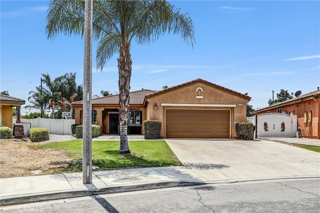 Casa a Bloomington, California, Stati Uniti 2 - 18753668
