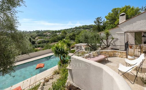 Villa à Le Rouret, Provence-Alpes-Côte d'Azur, France 1