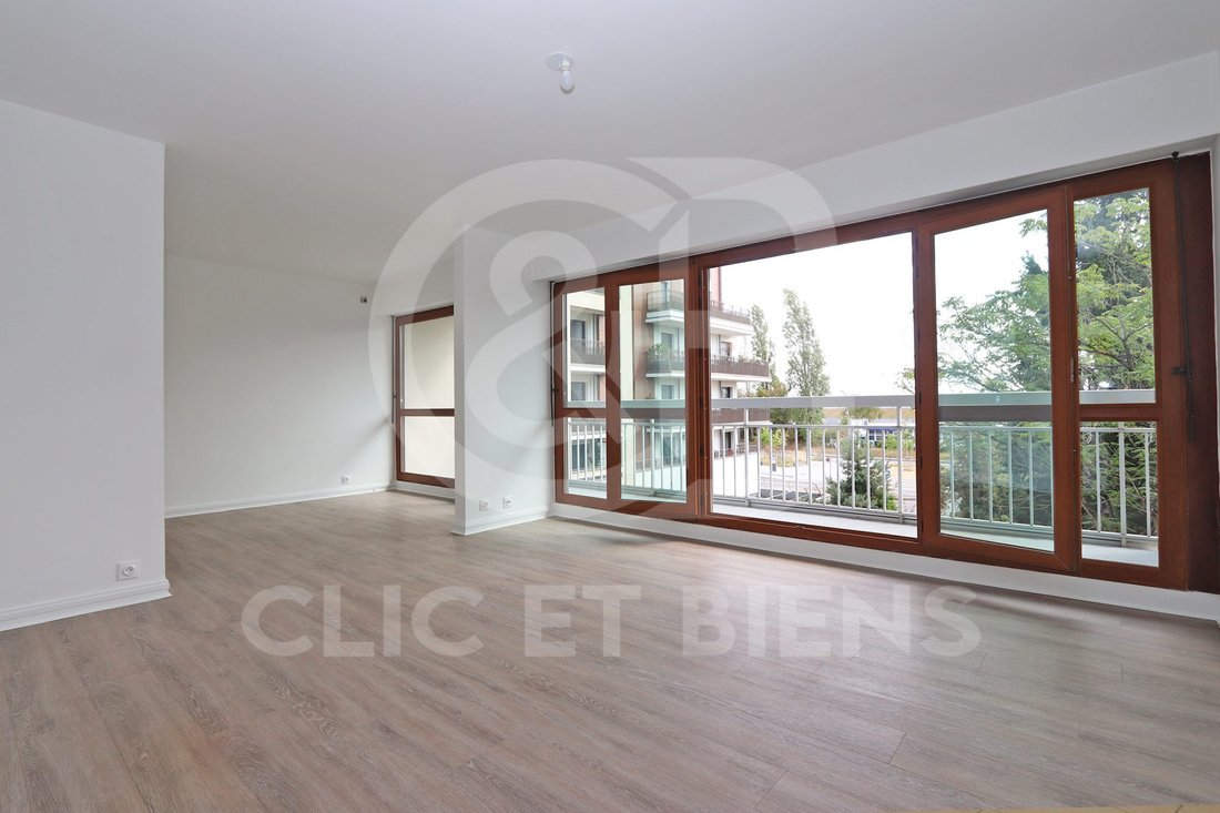 Apartment in Forêt, Velizy-Villacoublay, France 1 - 18757995