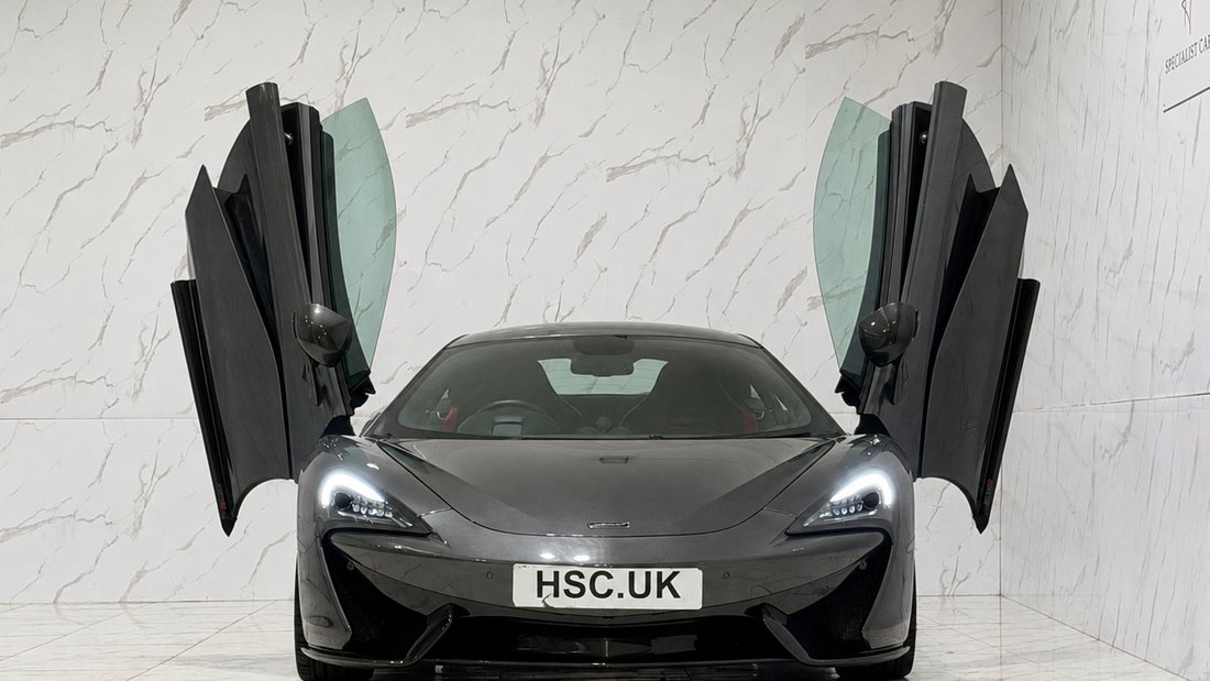 Coupe in Ruislip, United Kingdom 3 - 18748778