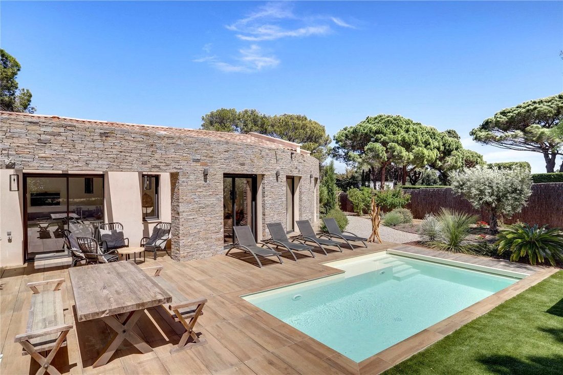 Villa en Zone Ouest Urbaine, San Tropez, Francia 1 - 18753020