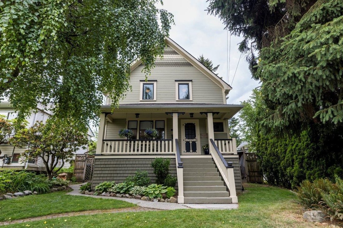 House in New Westminster, British Columbia, Canada 2 - 18753874