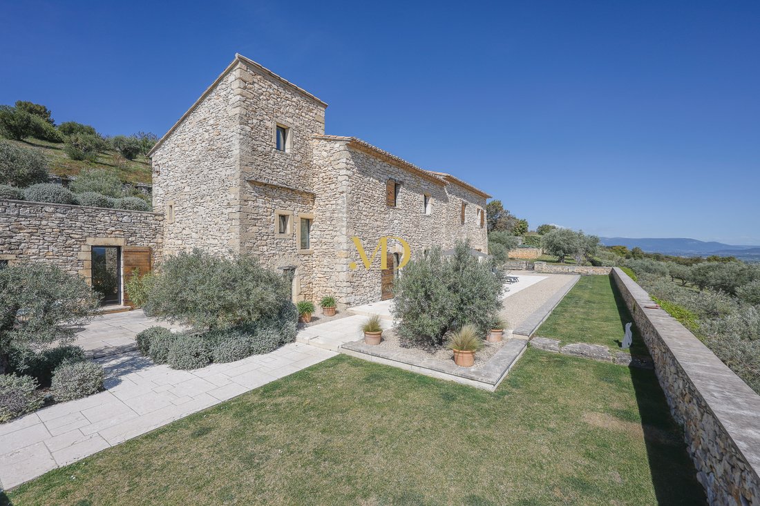 Château à Gordes, Provence-Alpes-Côte d'Azur, France 2 - 18754745