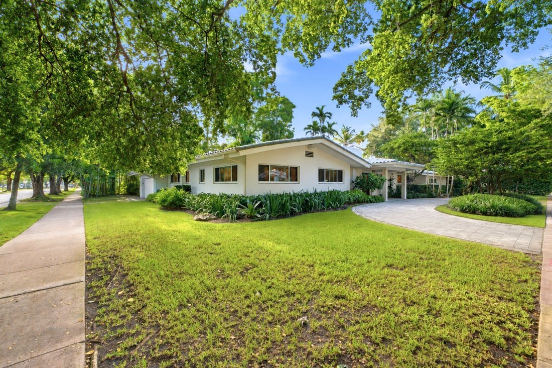 Casa a Coral Gables, Florida, Stati Uniti 2 - 18750213