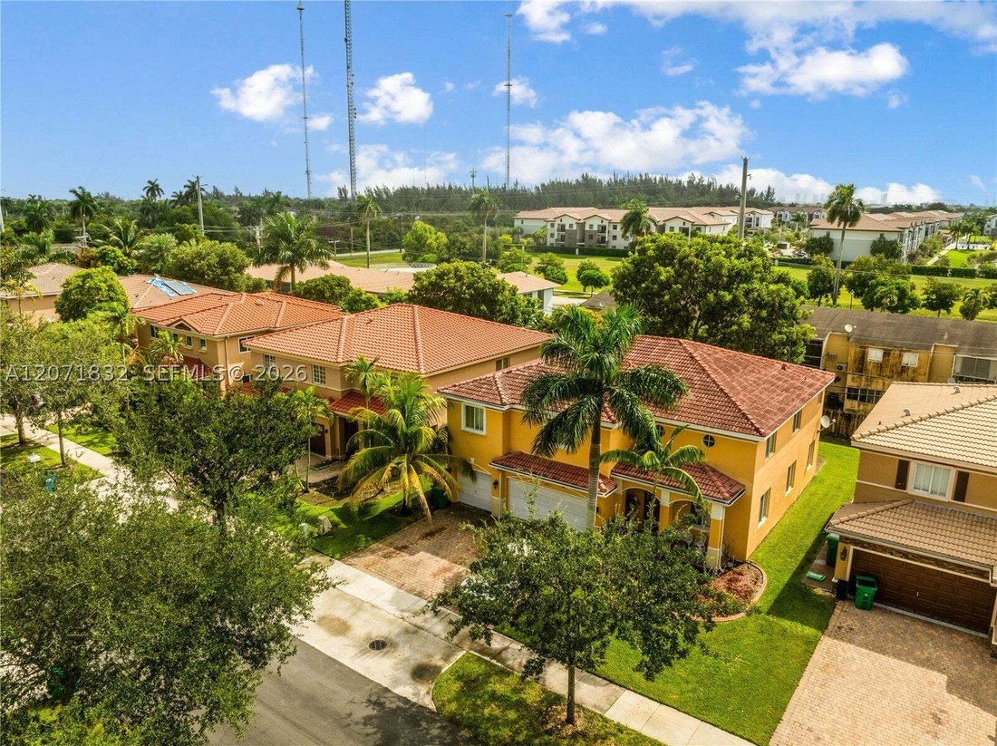 Casa en Miami Gardens, Florida, Estados Unidos 4 - 18751474