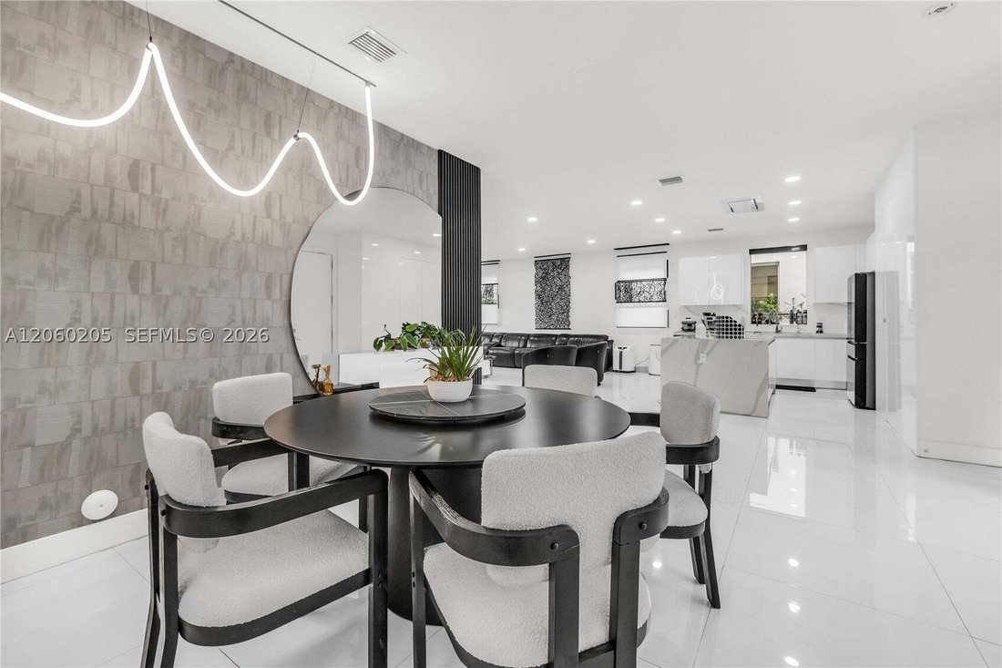 Casa en Doral, Florida, Estados Unidos 5 - 18757162