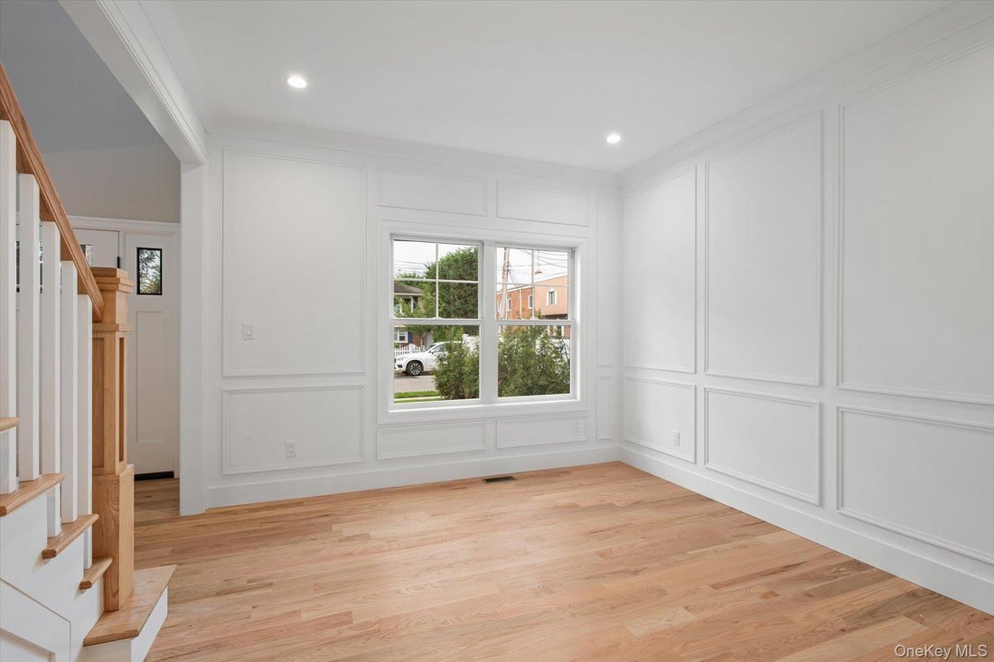 House in Massapequa Park, New York, United States 5 - 18708714