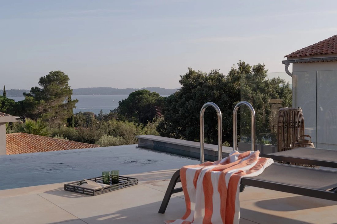 Villa en Ville-Les Saquedes-Le Bouillonnet, Sainte-Maxime, Francia 2 - 18753024
