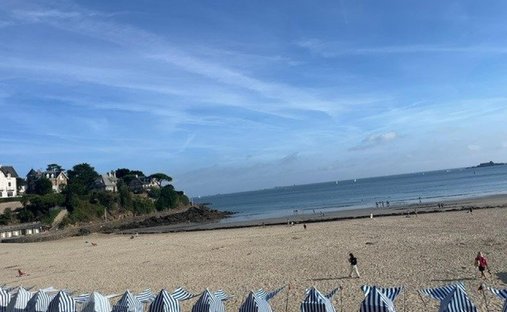 Appartamento a Stazione-La Saudrais-La Vicomte, Dinard, Francia 1