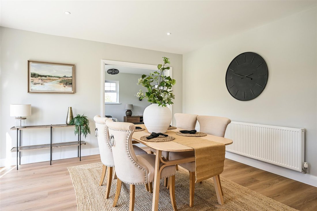 House in Solent Breezes, Fareham, England 4 - 18761314